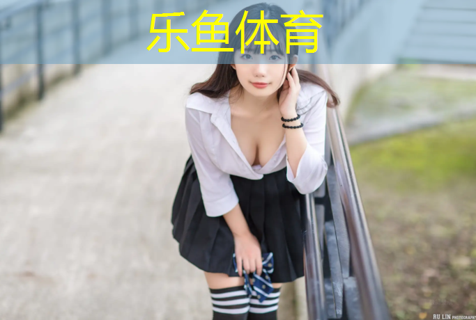 塑胶跑道铺装施工